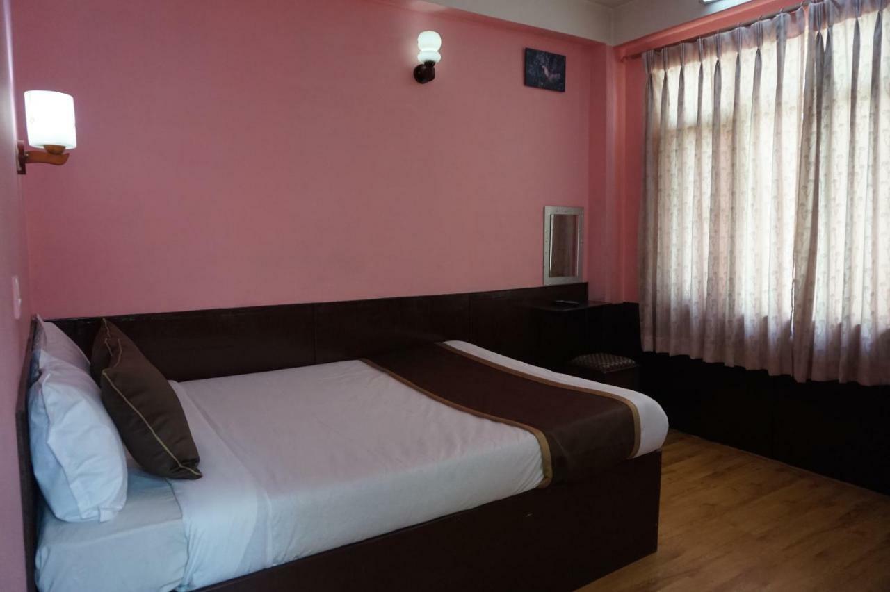 Hotel Impala Garden Katmandu Dış mekan fotoğraf